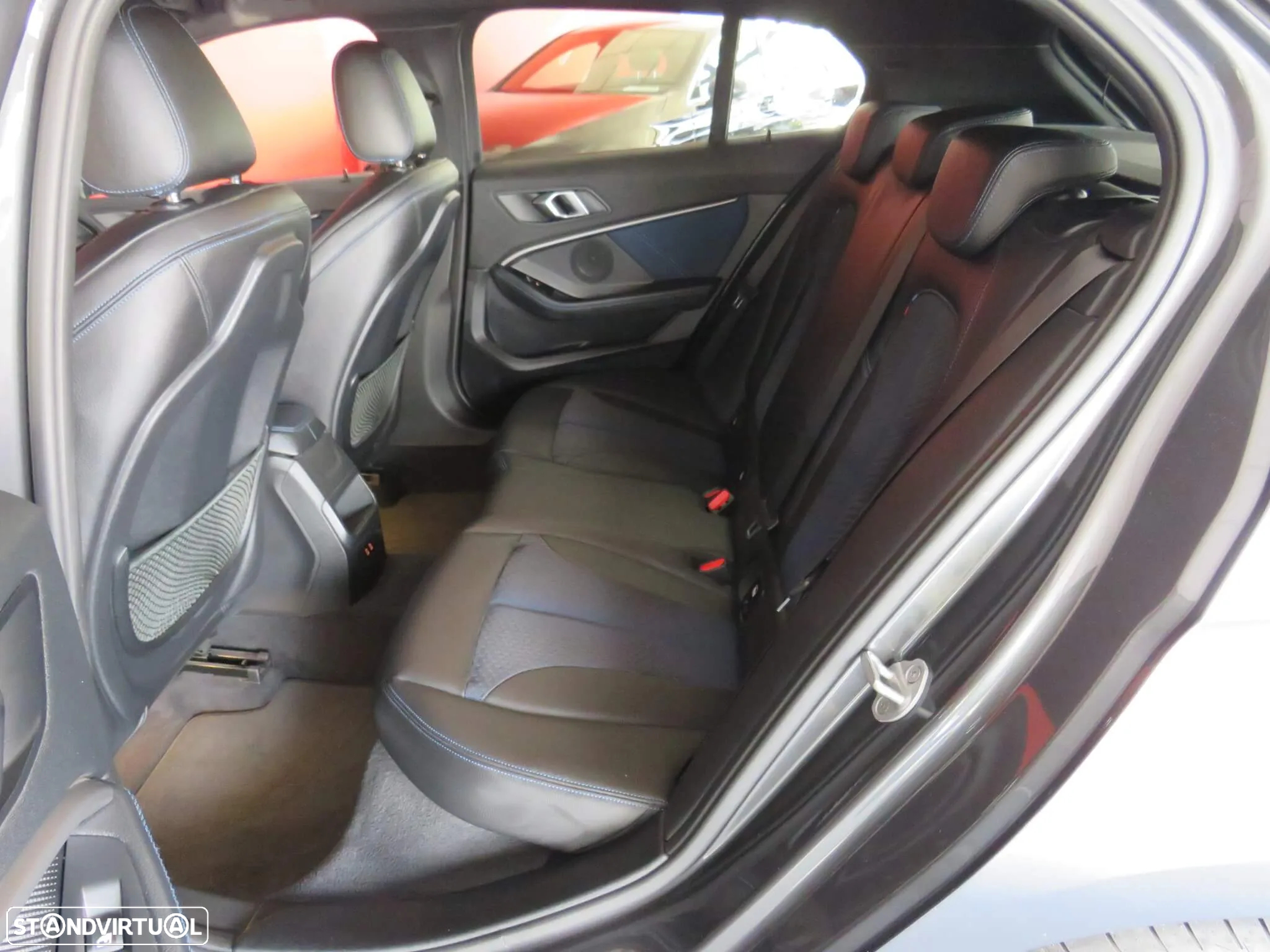 BMW 116 d Pack M Auto - 13