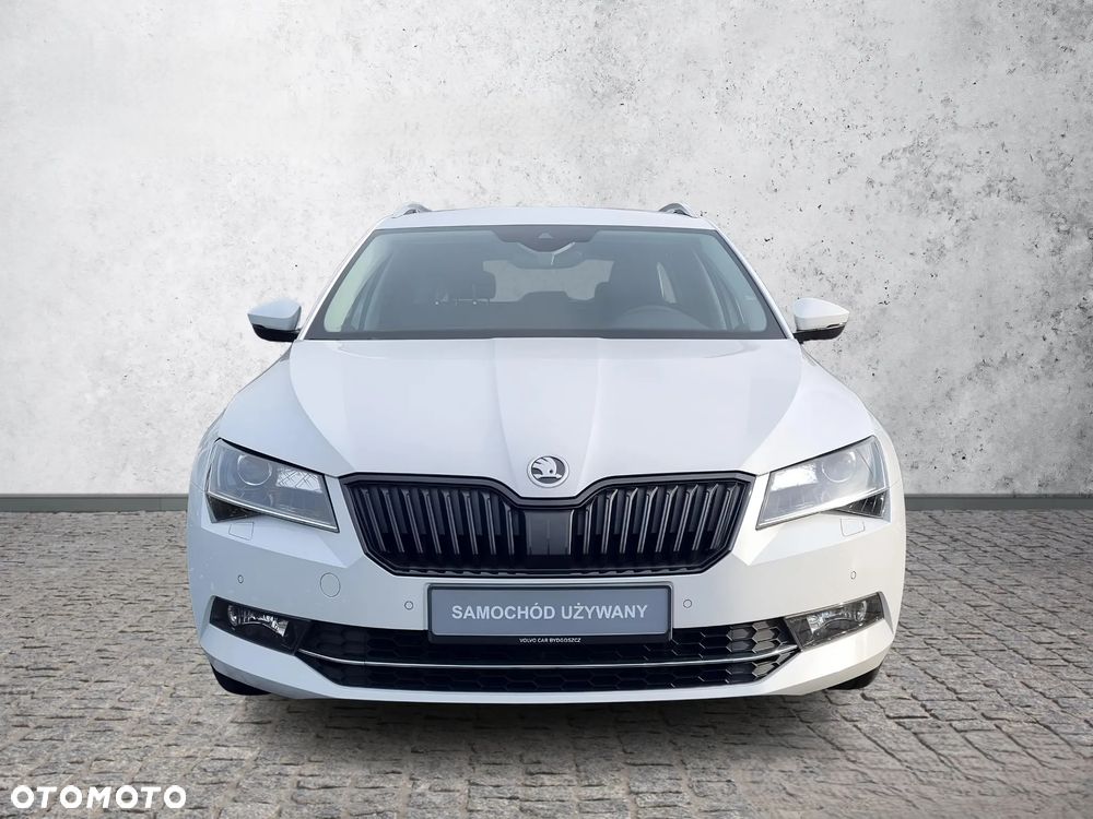 Skoda Superb 2.0 TSI L&K DSG - 4