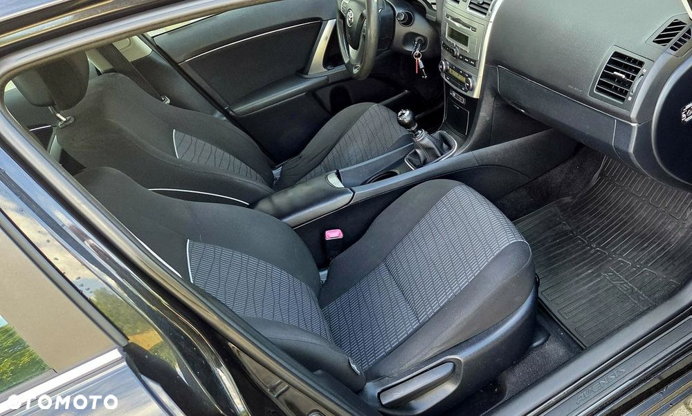 Toyota Avensis 2.0 D-4D Sol - 9