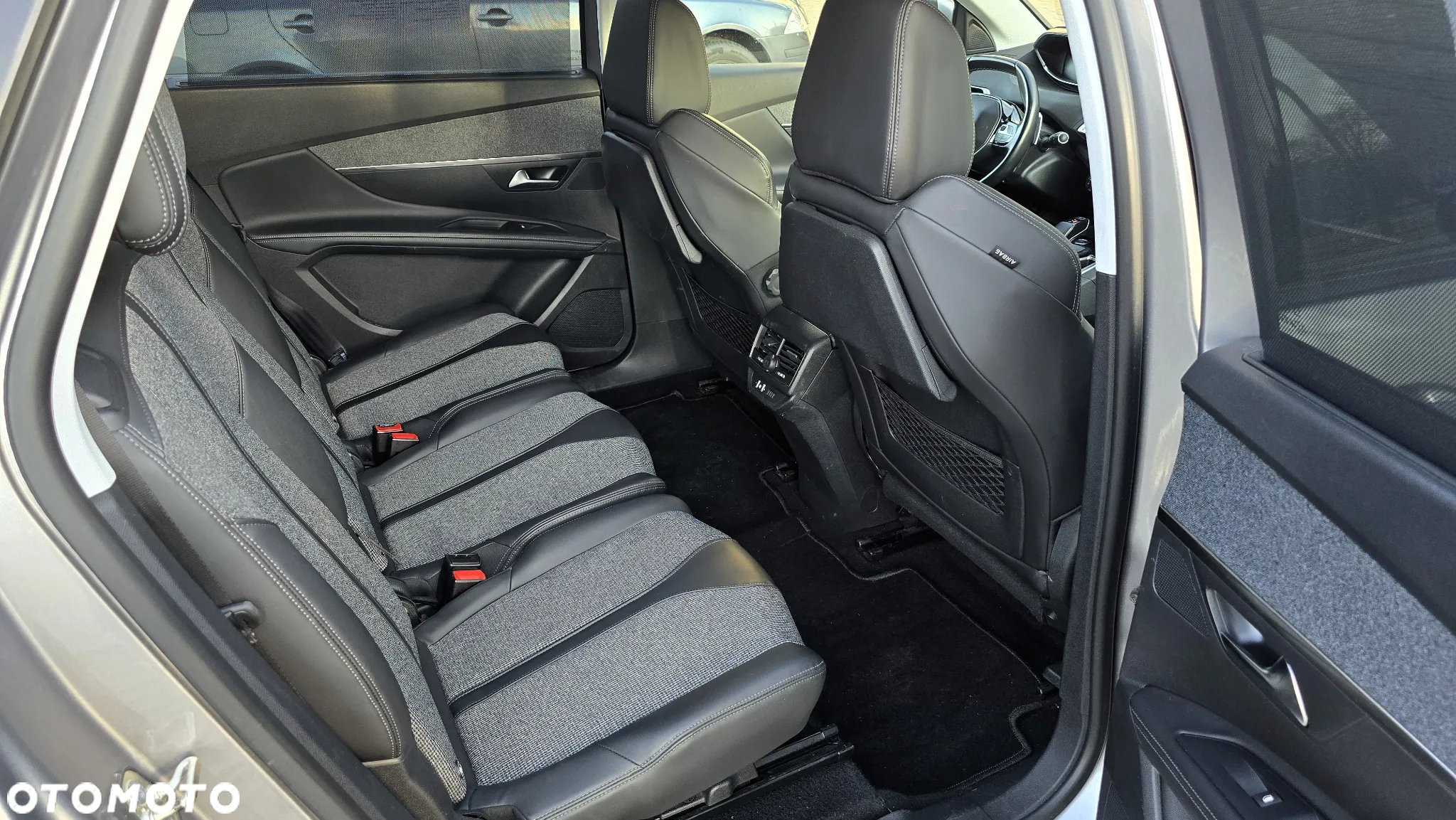 Peugeot 5008 2.0 BlueHDi Allure Pack S&S EAT8 - 11