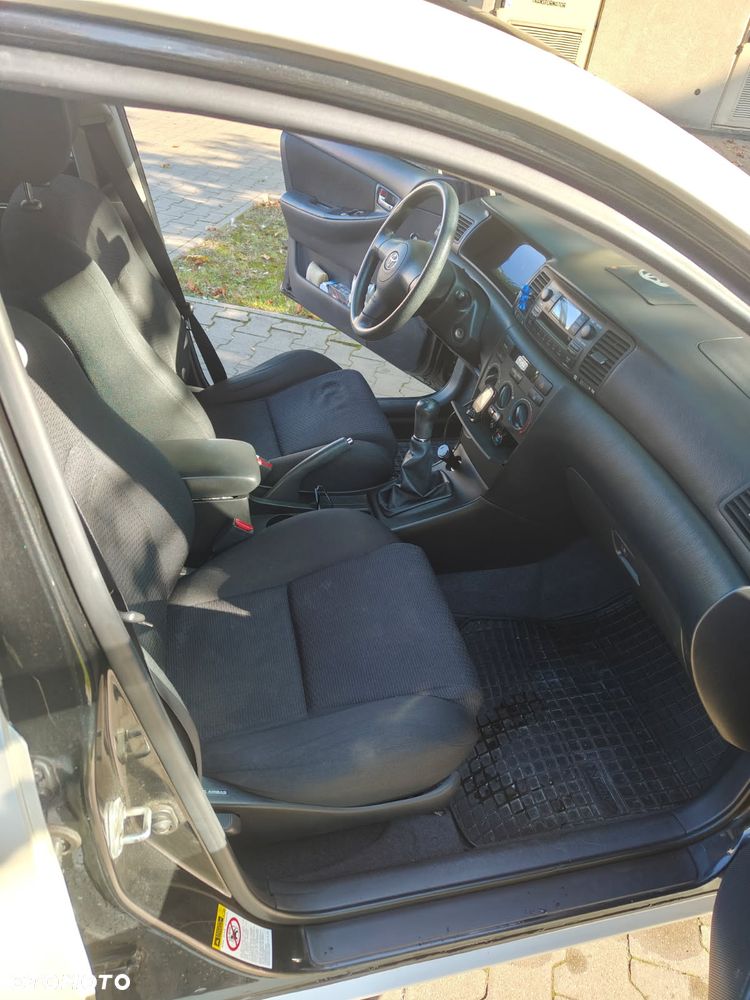 Toyota Corolla - 9