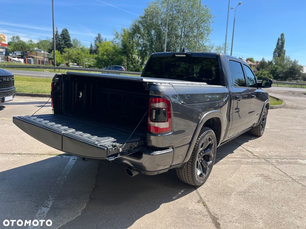 Dodge RAM - 16