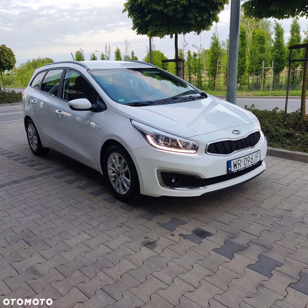 Kia Ceed - 1