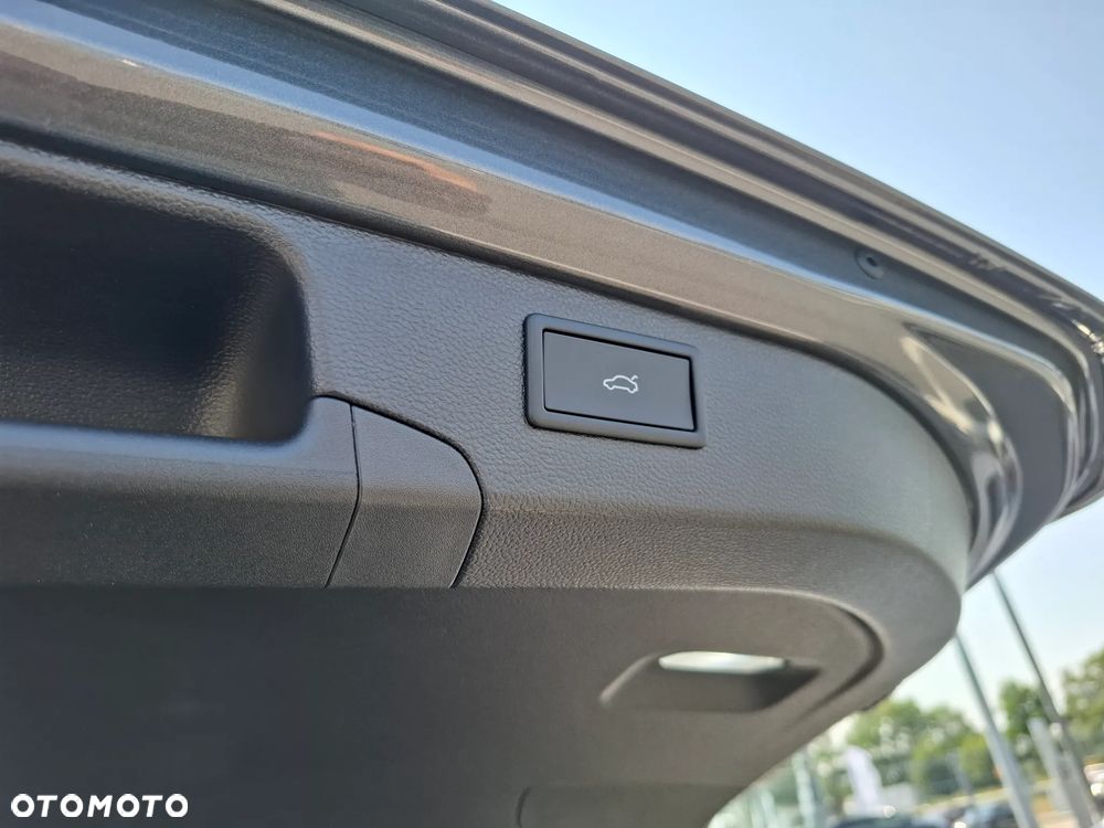 Volkswagen Passat 2.0 TDI SCR DSG Elegance - 15