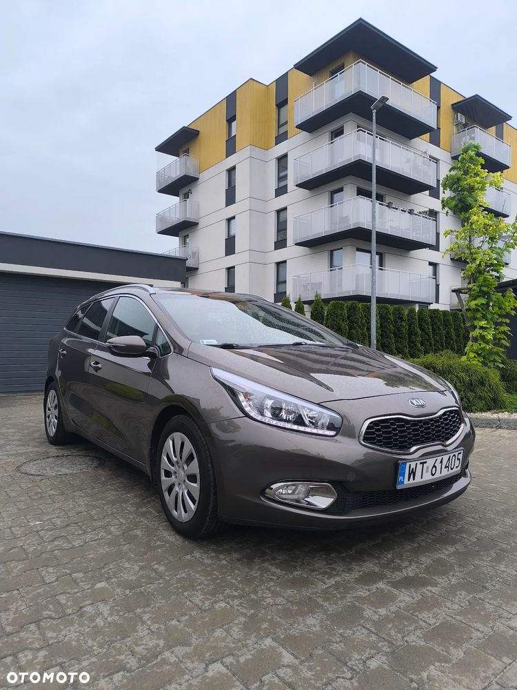 Kia Ceed 1.6 GDI L - 1