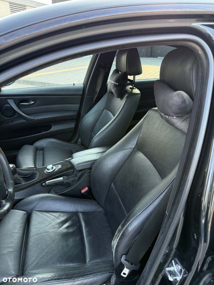 BMW Seria 3 330d - 11