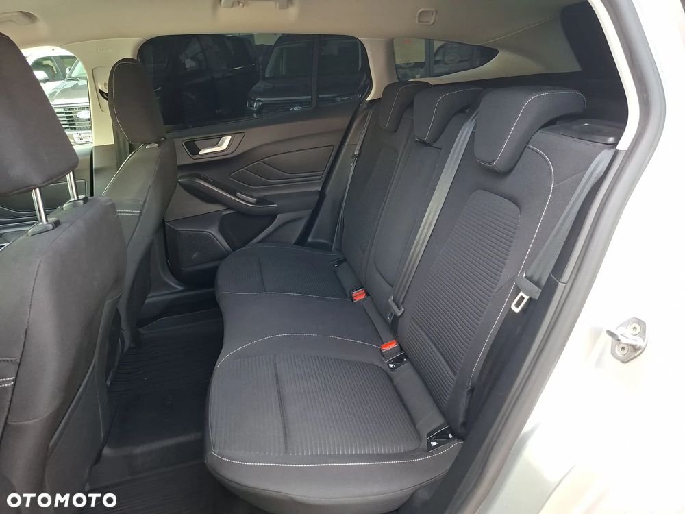 Ford Focus 1.0 EcoBoost mHEV Titanium X - 37