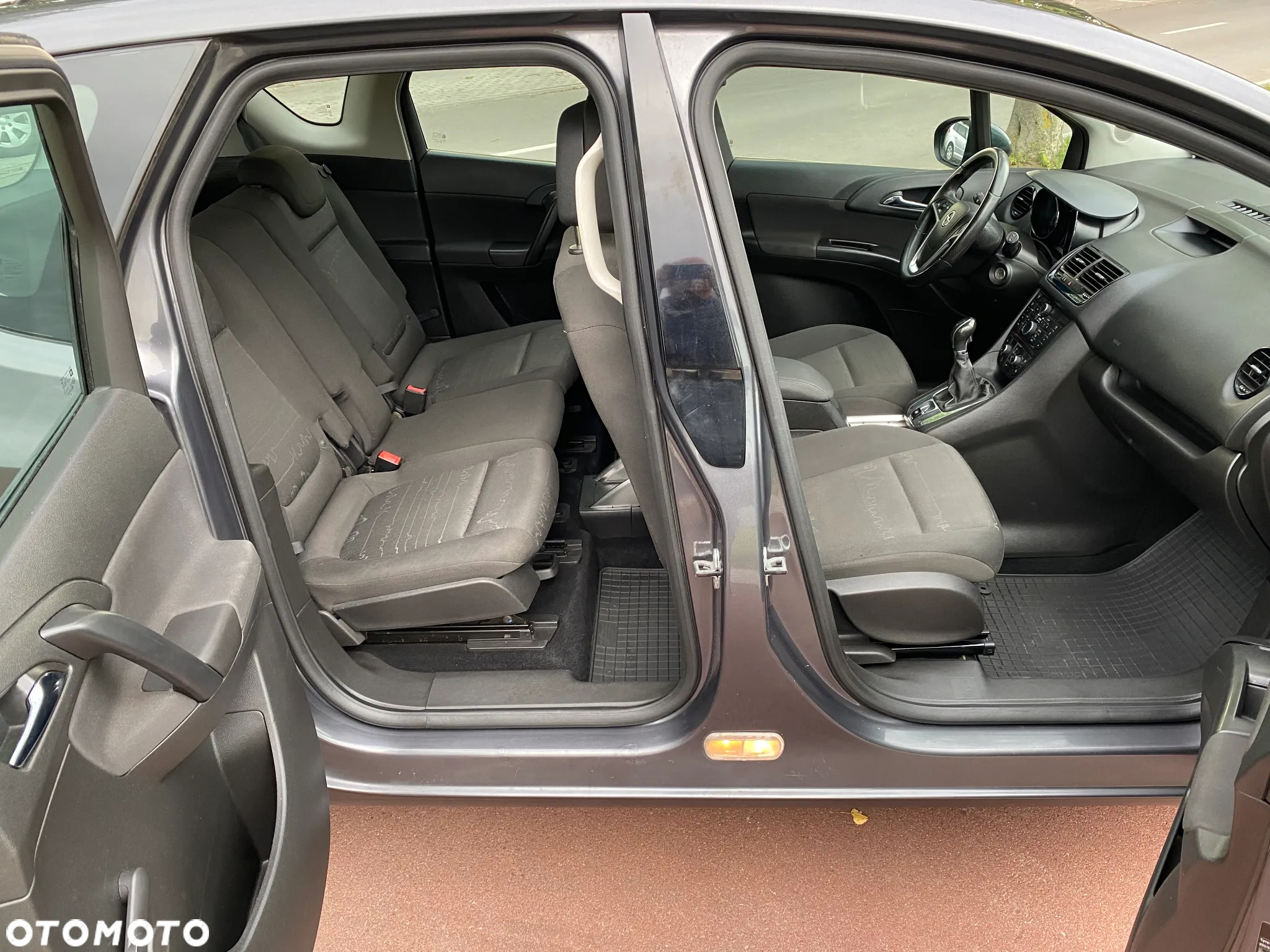 Opel Meriva 1.4 Color Edition - 11
