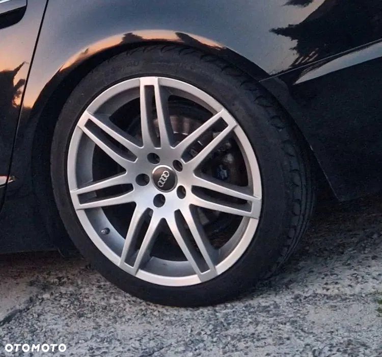 Audi A6 Limousine 2.4 - 7