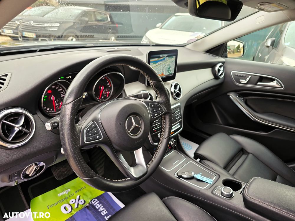 Mercedes-Benz GLA 200 7G-DCT AMG Line - 26