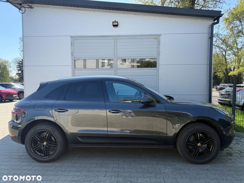 Porsche Macan - 3
