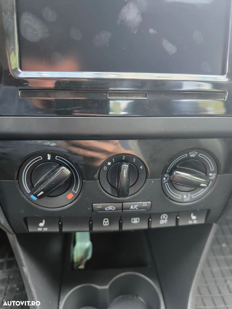 Skoda RAPID - 11