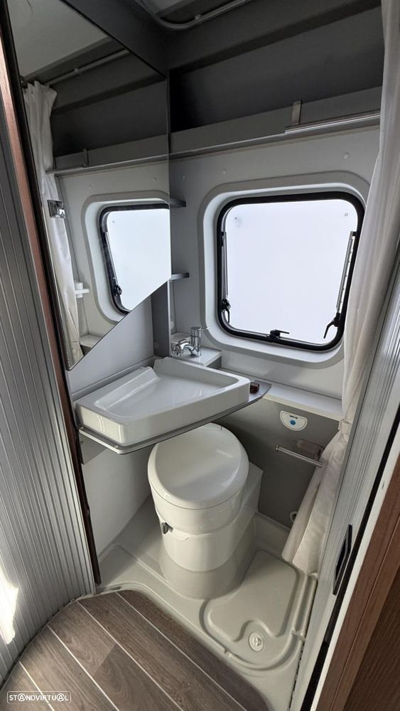 Adria Twin 600 SPT cama transversal - 9