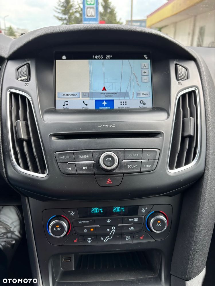 Ford Focus 1.0 EcoBoost Start-Stopp-System ST-LINE STYLE - 9