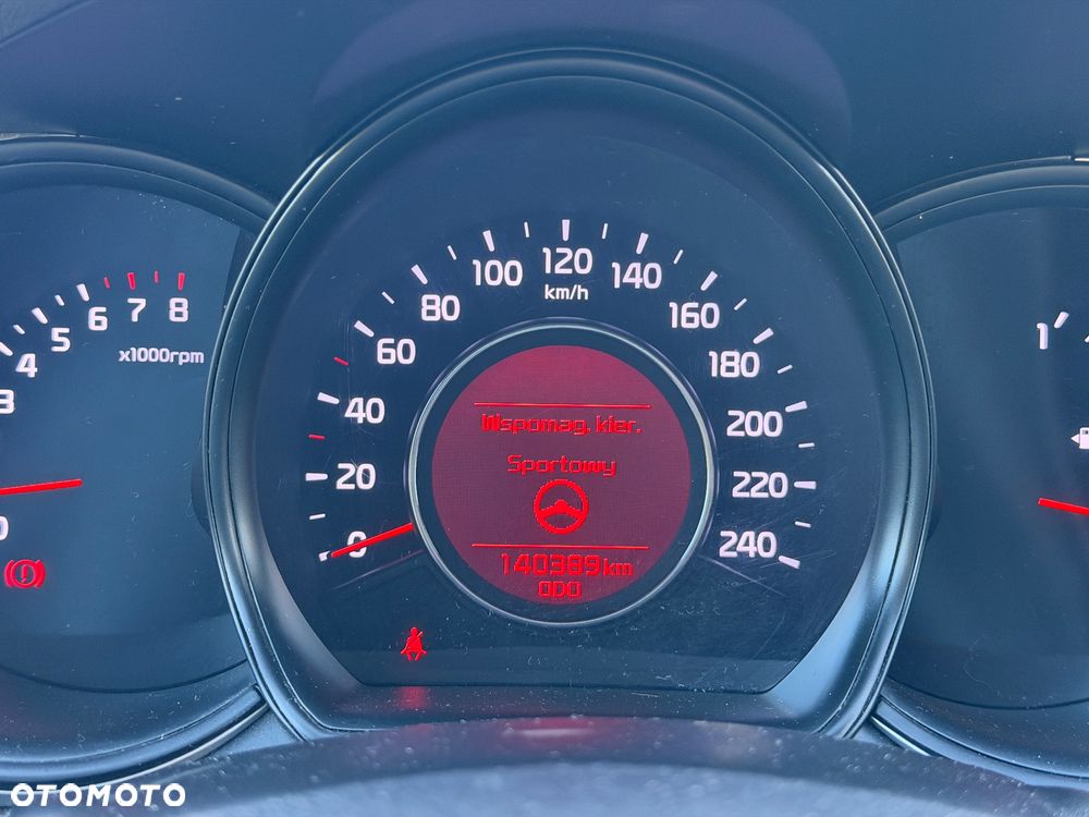 Kia Ceed 1.6 GDI ISG Platinum Edition - 21