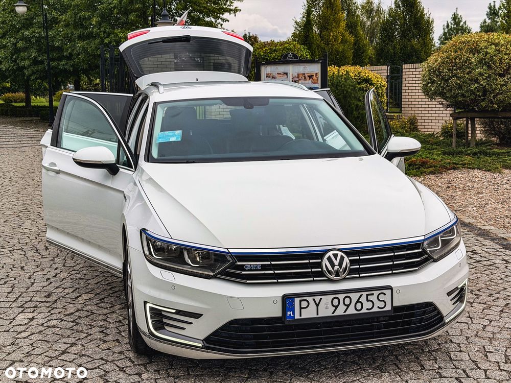 Volkswagen Passat - 25