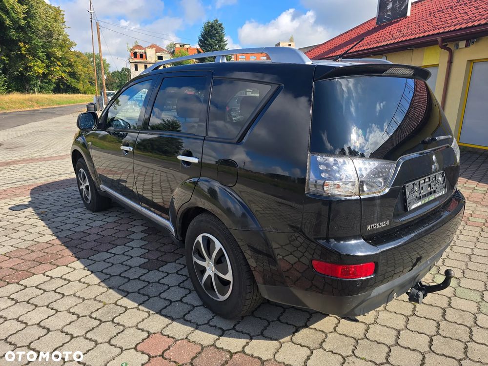 Mitsubishi Outlander - 6