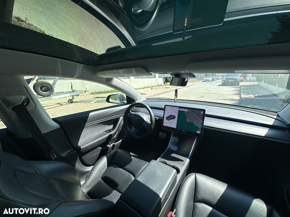 Tesla Model 3 - 20