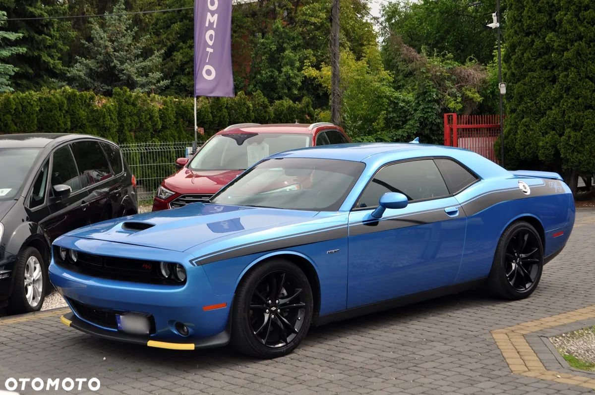 Dodge Challenger 5.7 R/T - 1