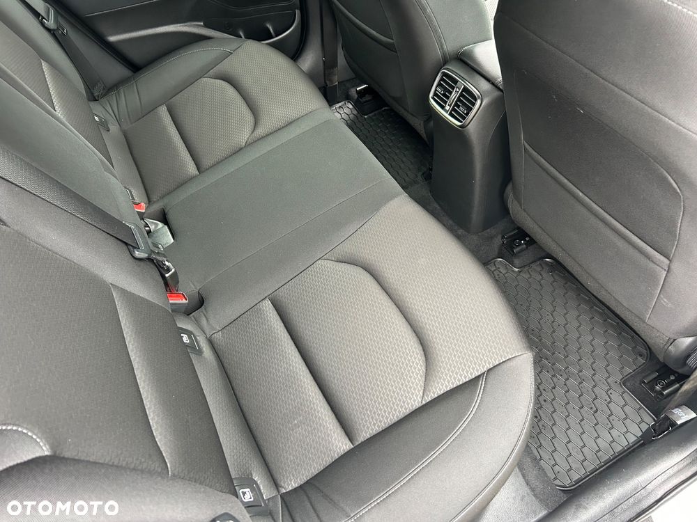 Hyundai i30 1.6 CRDI Passion Plus - 18