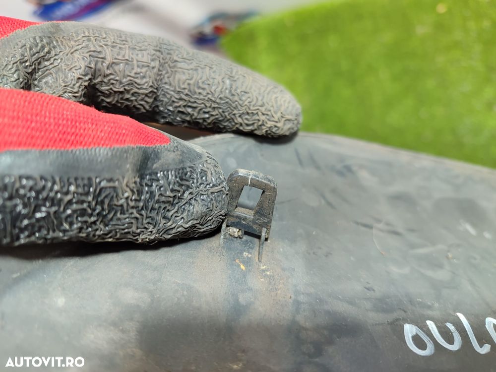 ORNAMENT BARA FATA MITSUBISHI OUTLANDER 2 2.2 DIESEL 2012 COD OEM 6400C425 / 2005-2012 - 5