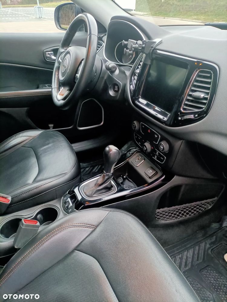 Jeep Compass - 15