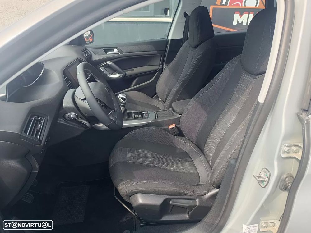 Peugeot 308 SW 1.6 BlueHDi Allure - 26