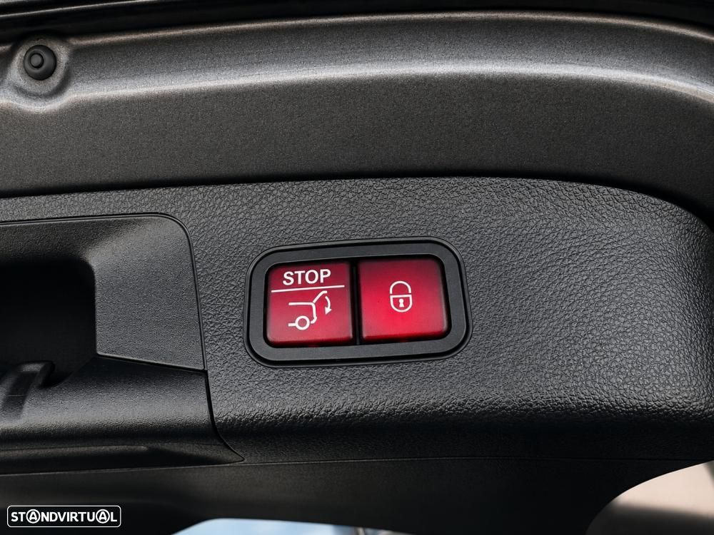 Mercedes-Benz GLA 250 e 8G-DCT Progressive - 53