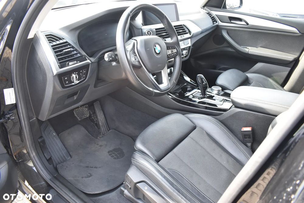 BMW X3 xDrive20i GPF Advantage - 9