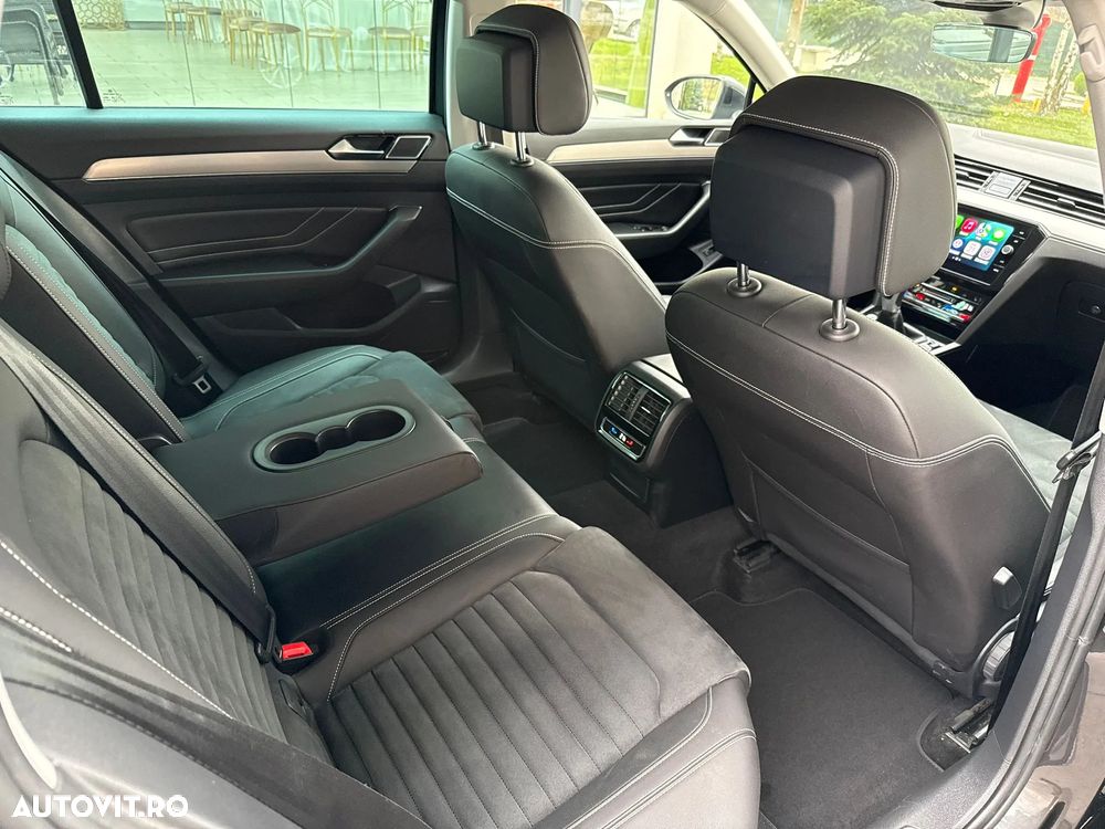 Volkswagen Passat 2.0 TDI SCR Elegance - 5
