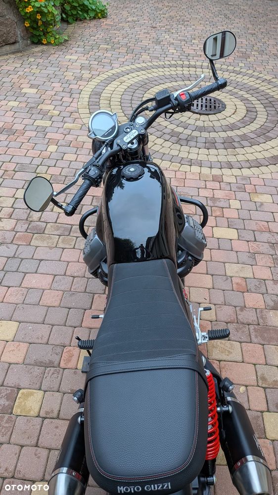 Moto Guzzi V7 - 23