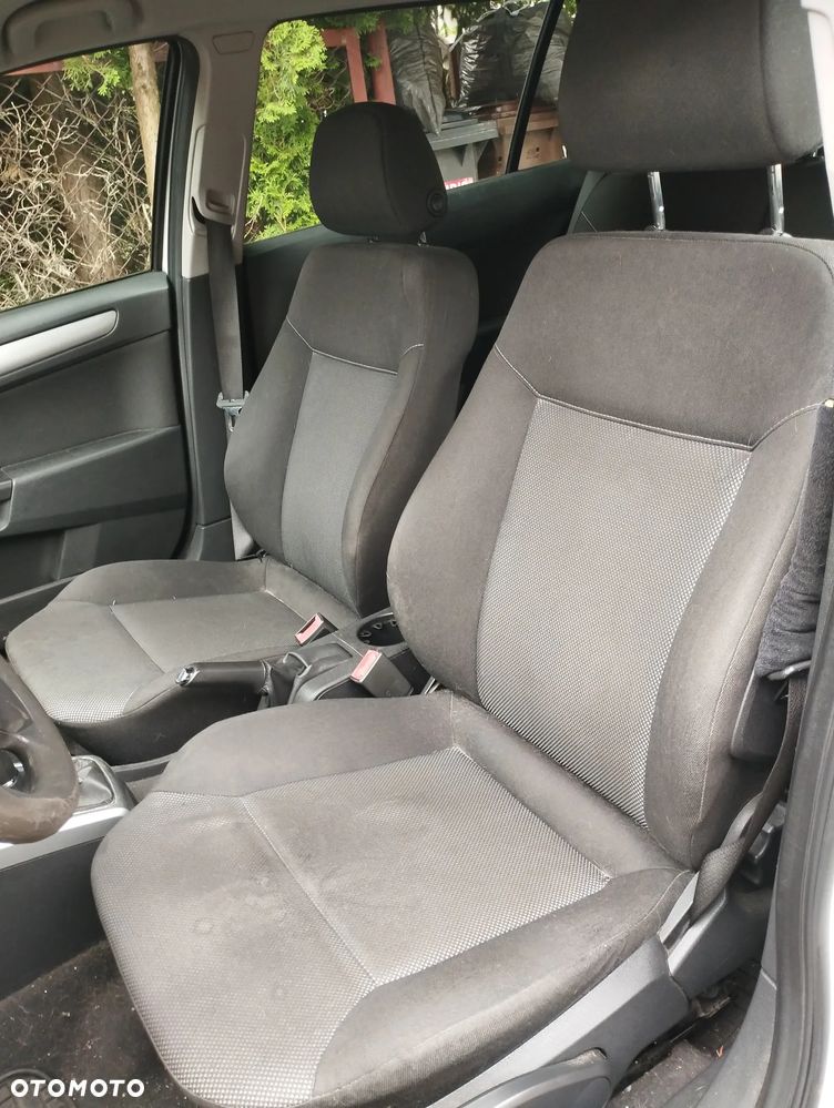 Opel Astra 1.7 CDTI - 8