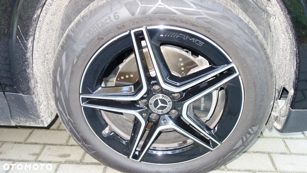 Mercedes-Benz GLA 200 d 4-Matic AMG Line 8G-DCT - 29