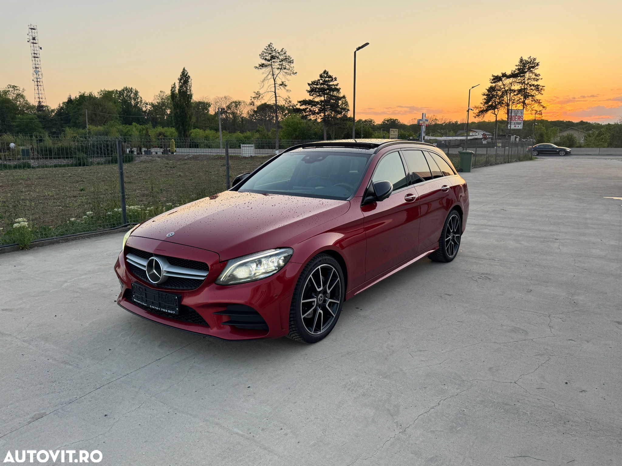 Mercedes-Benz C 220 d 4Matic 9G-TRONIC AMG Line - 22