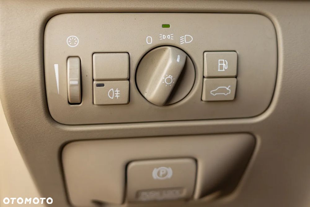 Volvo XC 60 DRIVe Momentum - 35