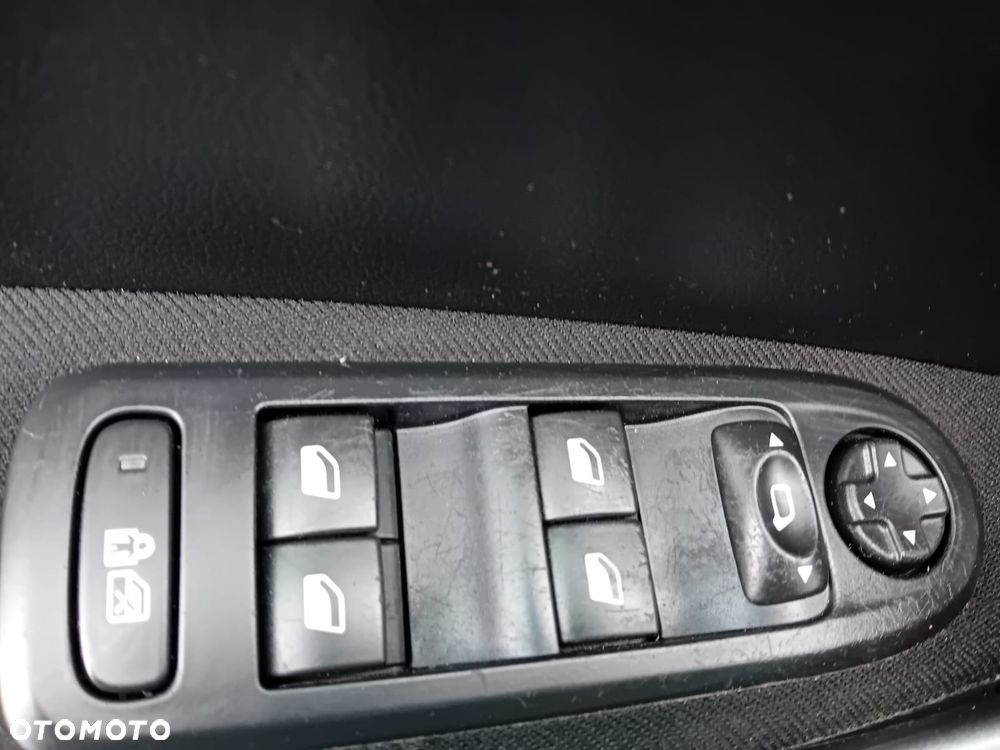 Peugeot 308 120 VTi Style - 18