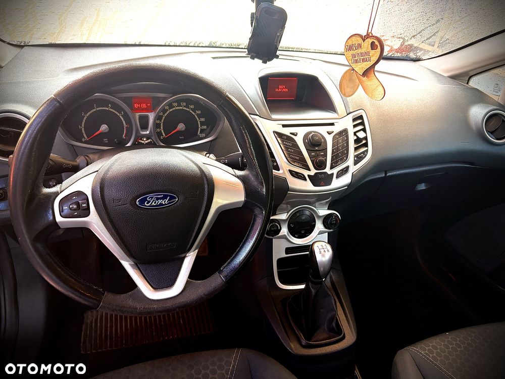 Ford Fiesta - 6