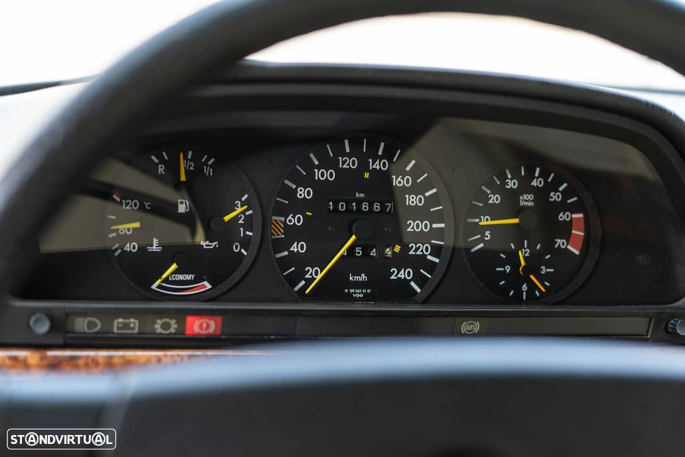 Mercedes-Benz W126 (1979-1992) 500 SEC - 23