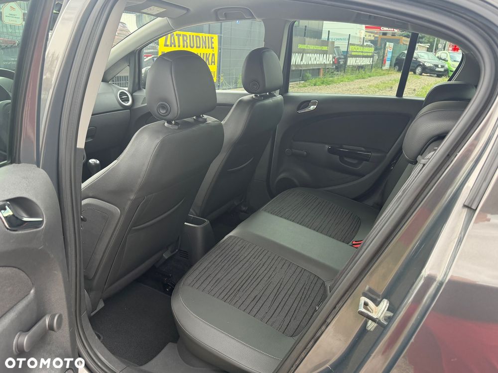 Opel Corsa 1.2 16V Cosmo - 10