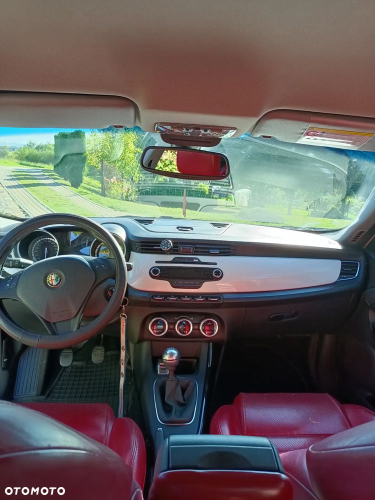Alfa Romeo Giulietta 2.0 JTDM Veloce - 5
