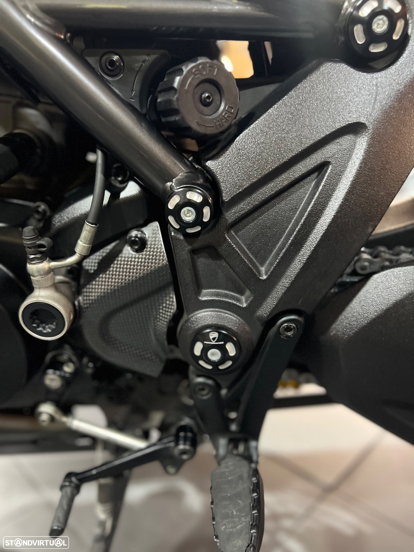 Ducati Diavel TITANIUM 318/500 - 17