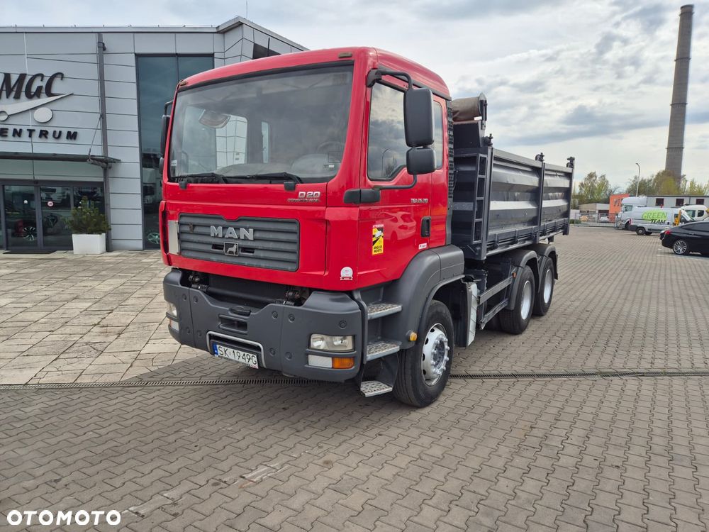 MAN TGA 26.310 6X4 / WYWROTKA / 3 STRONY / MOCNY KIPER / NOWE SPRZĘGŁO / BEZWYPADKOWY / SILNIK D20 / NAJLEPSZA JEDNOSTKA NAPĘDOWA / SERWISOWANY - 2
