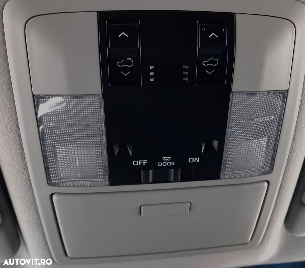 Toyota Land Cruiser - 24