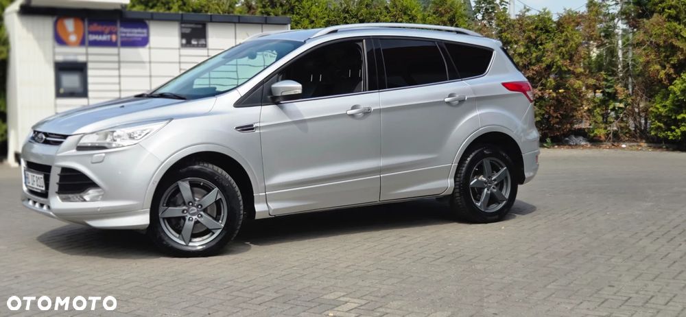 Ford Kuga 2.0 TDCi 4x4 Titanium - 6