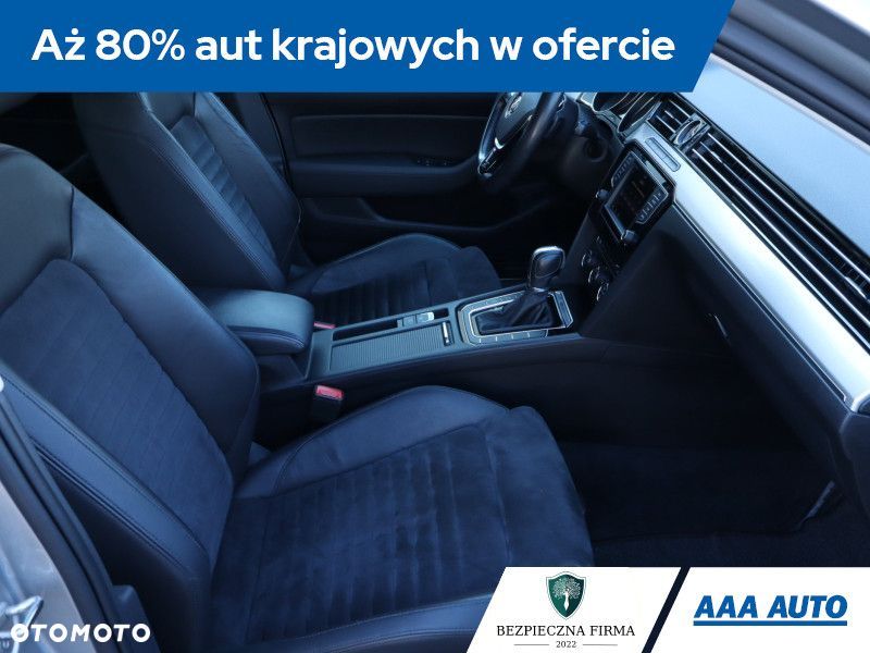 Volkswagen Passat Variant - 11