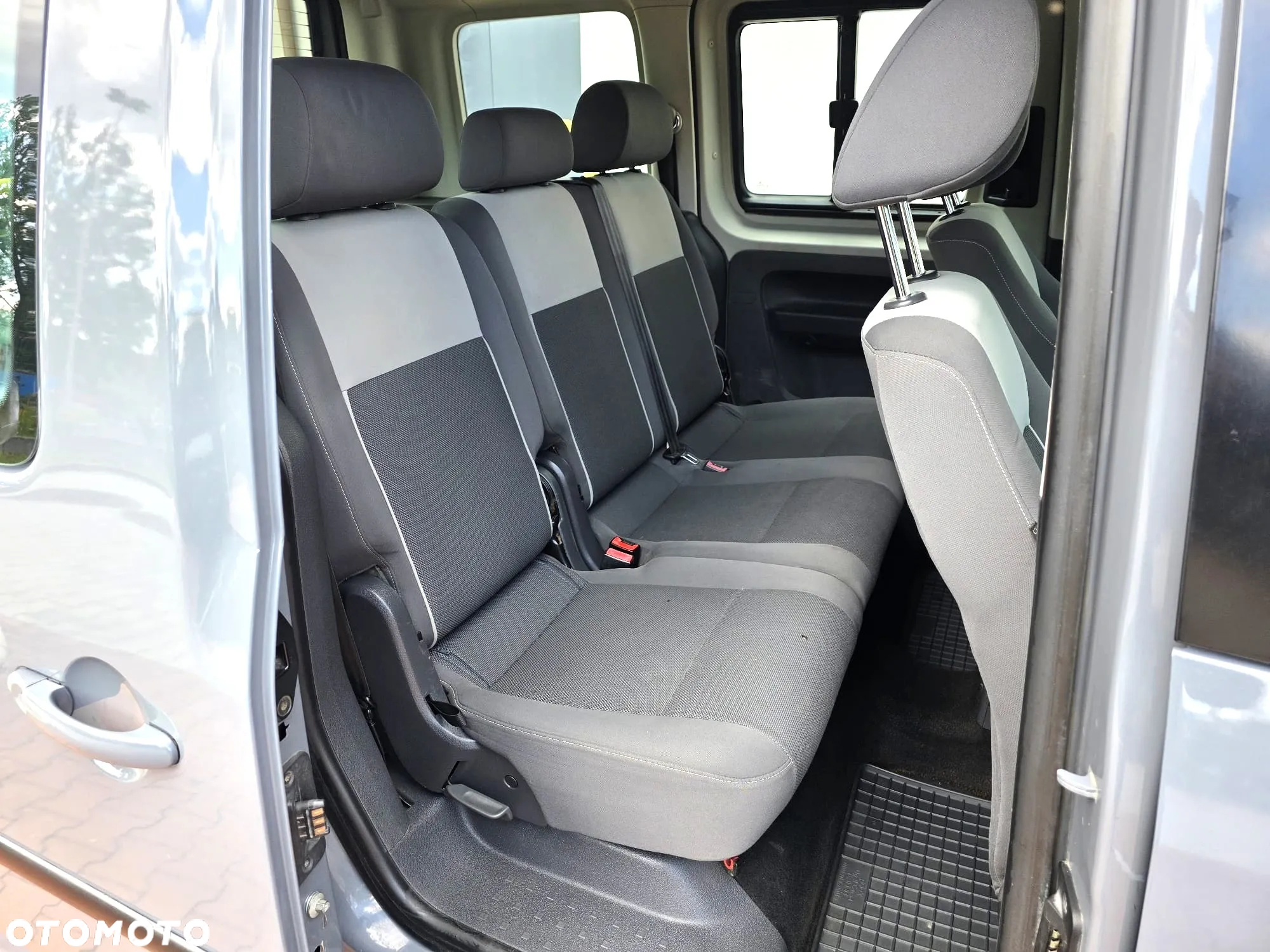 Volkswagen Caddy 1.6 TDI Comfortline - 11