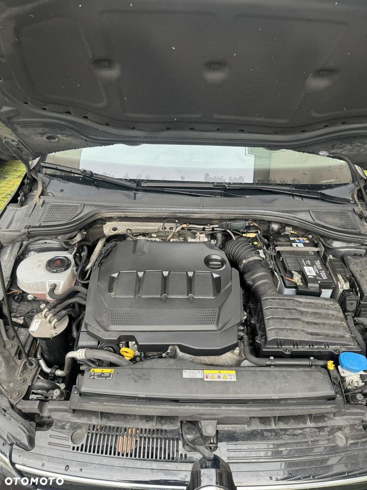 Volkswagen Golf Variant 2.0 TDI SCR DSG Life - 24