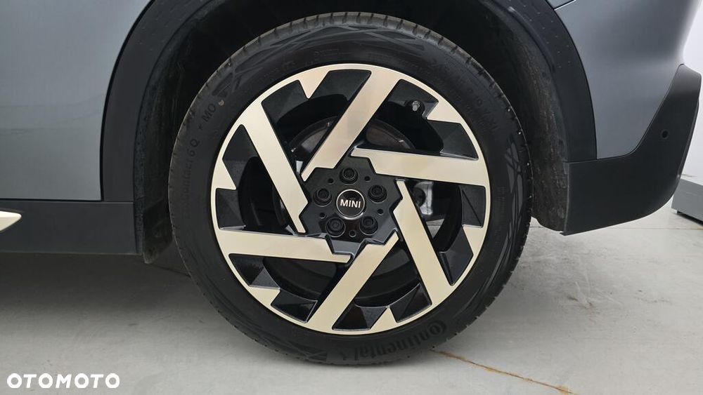 MINI Countryman SE ALL4 66.5kWh Linia Favoured - 18