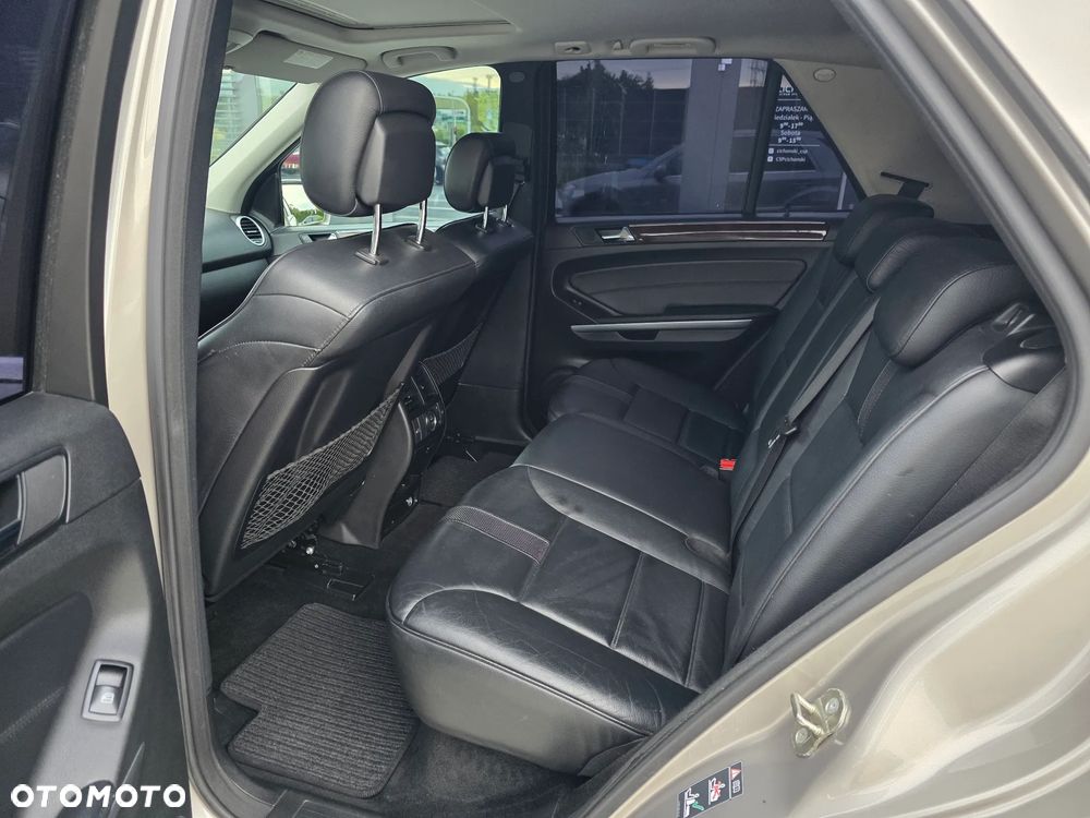 Mercedes-Benz ML - 28