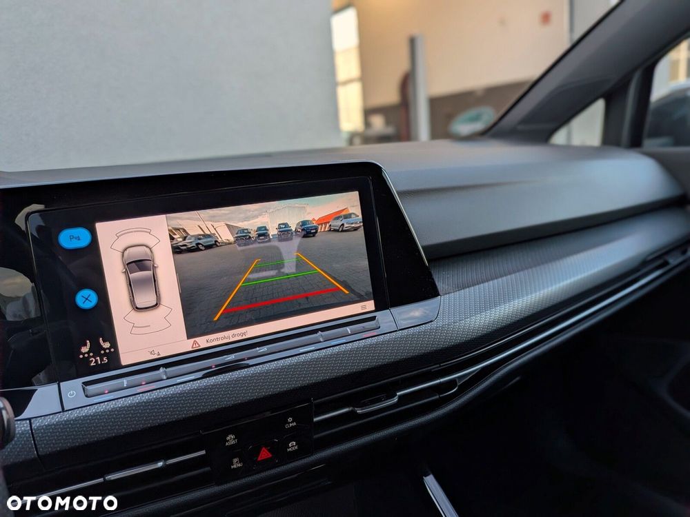Volkswagen Golf 1.5 eTSI R-Line DSG - 28
